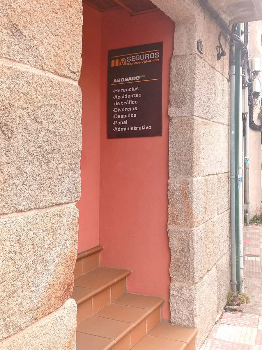 Traslado y repatriación cubiertos por el seguro de decesos contratado en Pontevedra