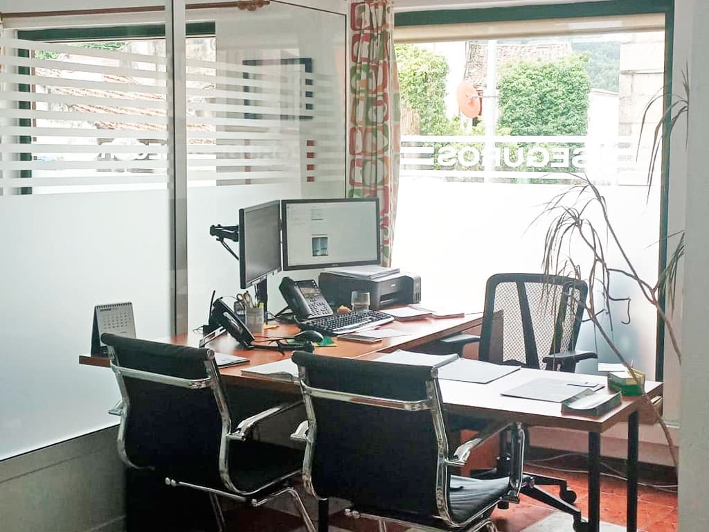 Atención confidencial y sin copagos en la agencia de seguros de salud de Baiona